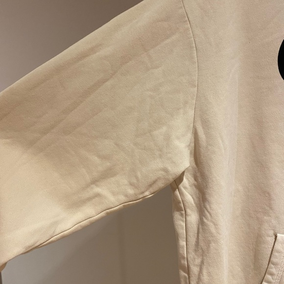 🚩SOLD- H&M + Disney Mickey Mouse cream Hoodie Sweatshirt Women’s Size medium - Picture 4 of 12